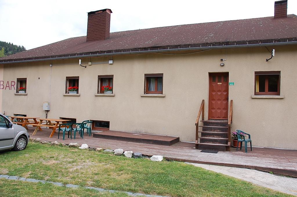 Hotel Les Airelles Saint-Cirgues-en-Montagne Exterior foto