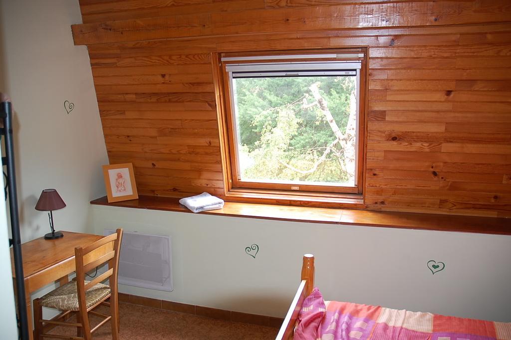 Hotel Les Airelles Saint-Cirgues-en-Montagne Zimmer foto